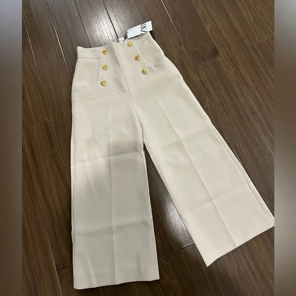 ★★ ★★ gold button straight pants T22E7WPC07 Zara | Pants & Jumpsuits | Zara Wide Leg Cropped Gold Button